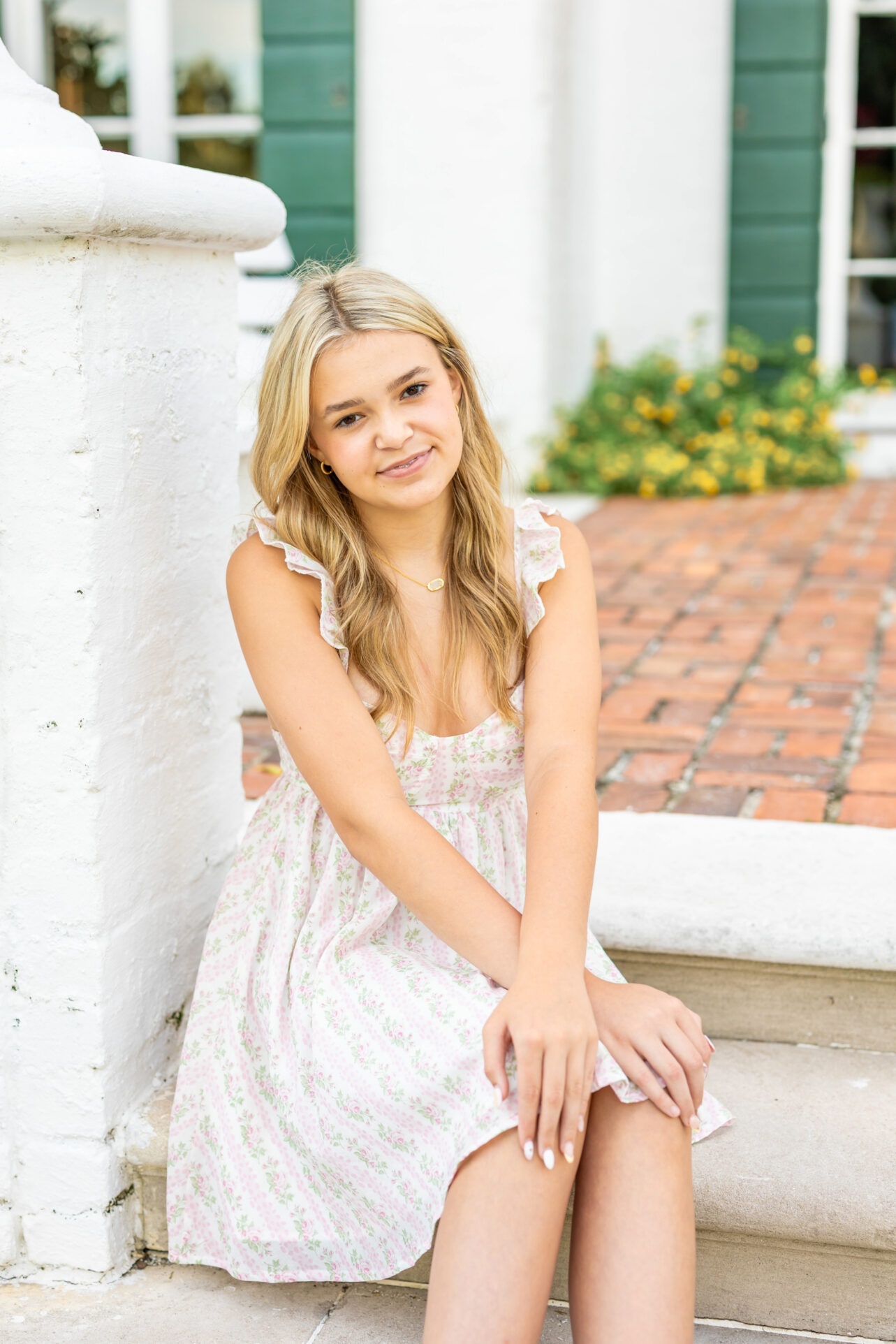 A girl in Jekyll Island for Senior Session