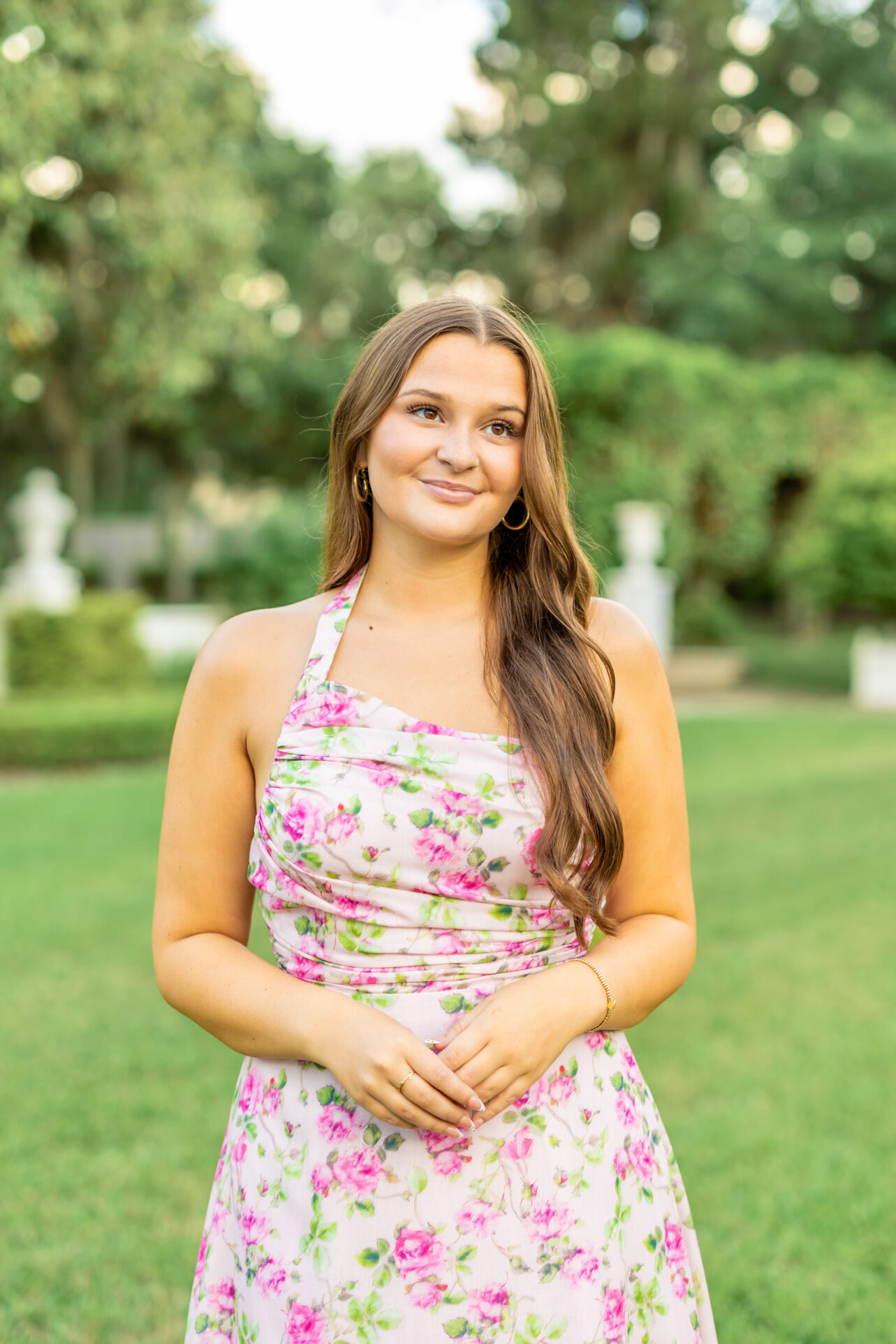 A girl in Jekyll Island for Senior Photoshoot