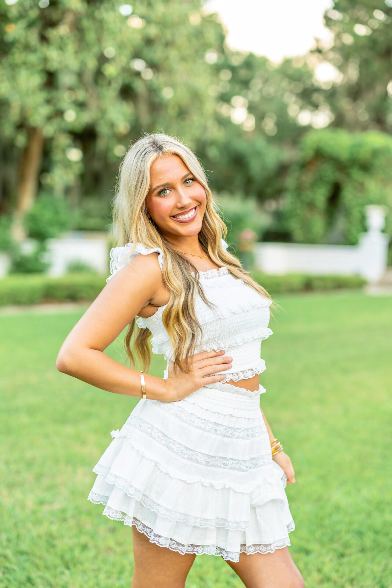 A girl in Jekyll Island for Senior Photoshoot